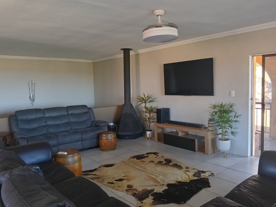 3 Bedroom Property for Sale in Wavecrest Eastern Cape
